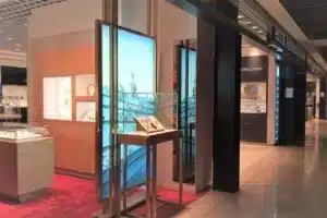 Omega und Hour Passion, Store Flughafen BER E1